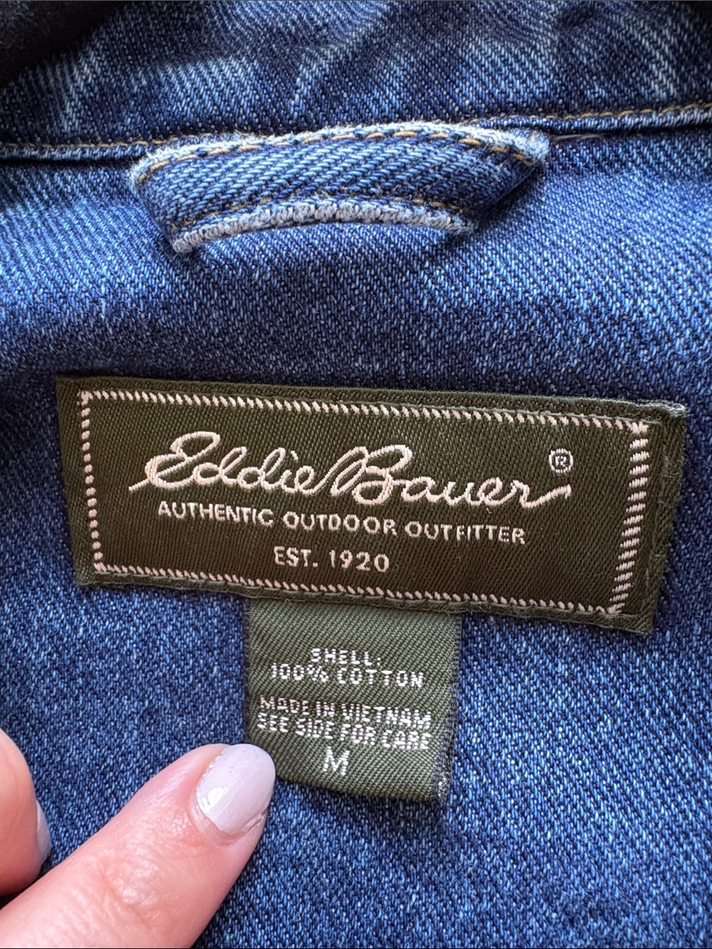 EDDIE BAUER Women's Classic Blue Denim 100% Cotton Jacket - Picture 7 of 9